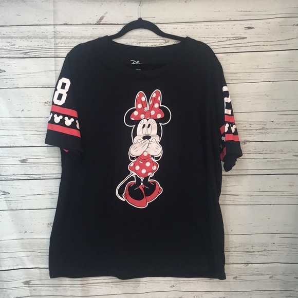 Disney Tops - Disney Minnie t shirt (V9